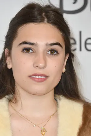 Clara Mamet