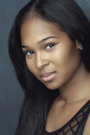 Nadine Mills