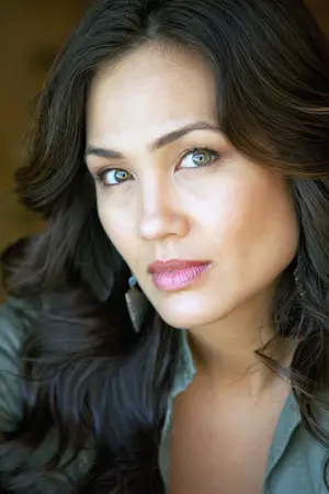 Nadine Nicole