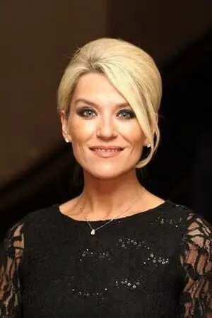 Zöe Lucker
