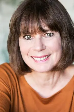 Julia Hills