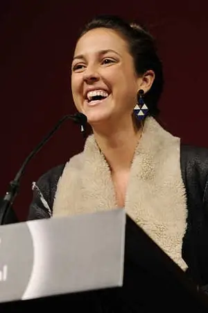 Camila Márdila