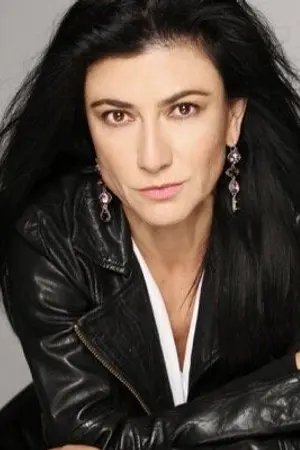 Leticia Huijara