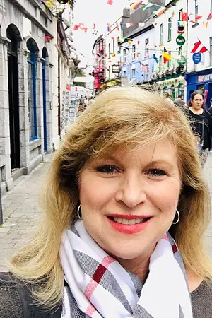 Tracie Savage