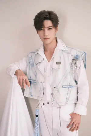 Liang Xue Feng
