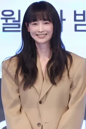 Lee Na-young