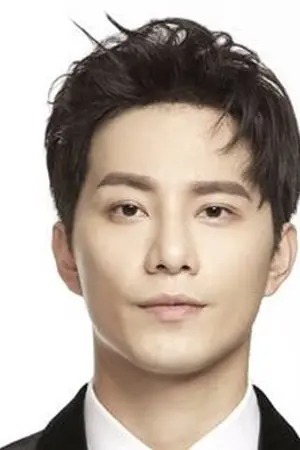 Thassapak Hsu