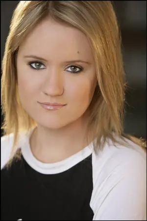 Aria Noelle Curzon