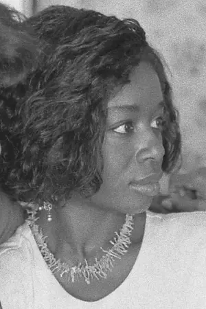 Akosua Busia