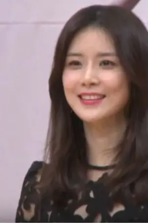 Lee Bo-young