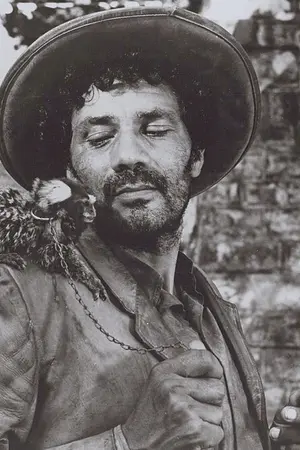 Enrique Lucero