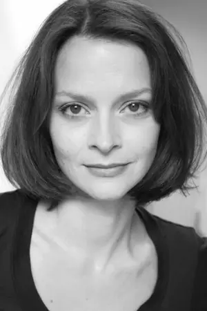 Julie Cox