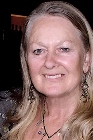 Anna Carteret