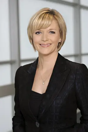 Julie Etchingham