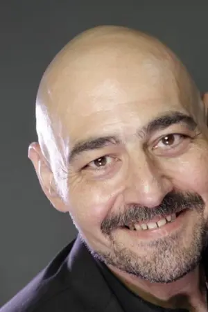 Cem Cücenoglu