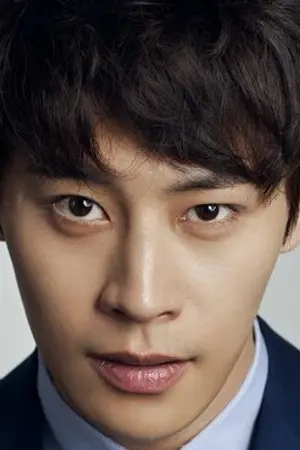 Jung Eun Woo