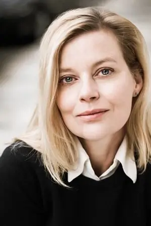 Lucy Akhurst