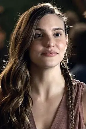 Macarena Achaga