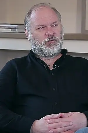 Влад Иванов