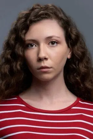 Ece Yüksel