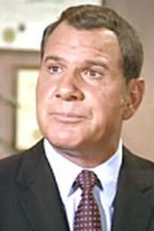 Robert Karvelas