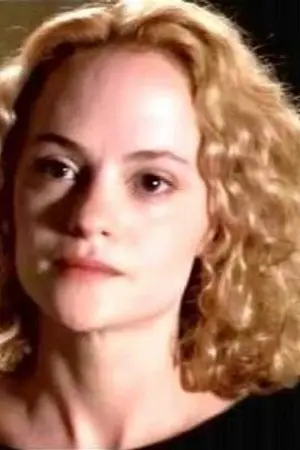 Angela Bettis