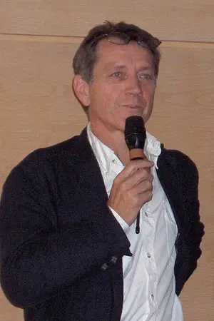 Бернар Жиродо