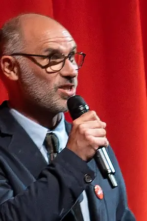 Jesse Armstrong