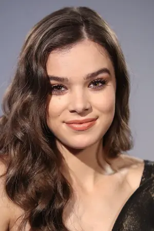 Hailee Steinfeld