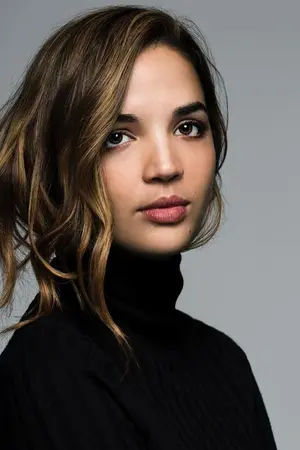 Georgie Flores