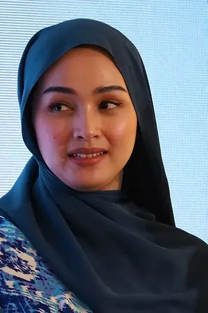 Tya Arifin