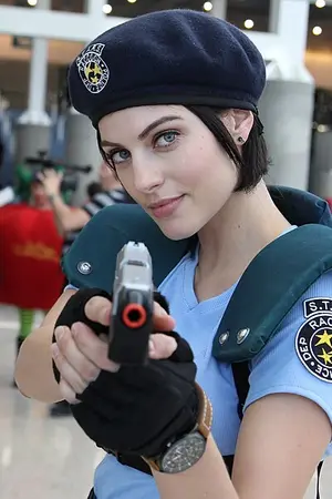 Julia Voth