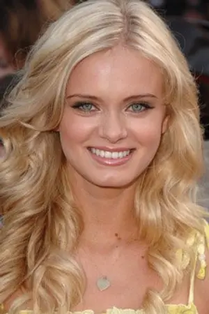 Sara Paxton