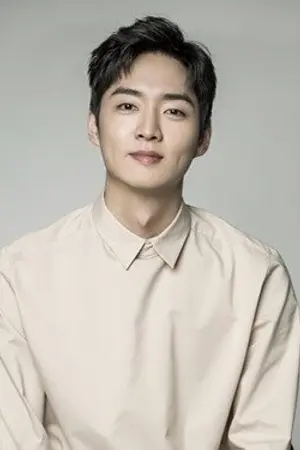 Kang Young Seok
