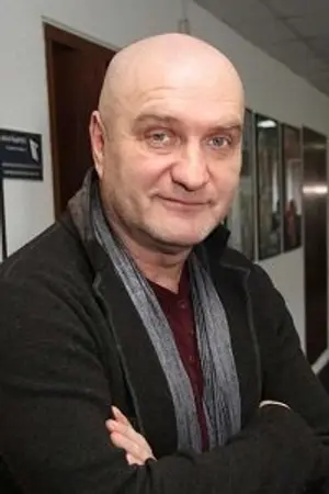 Александр Балуев