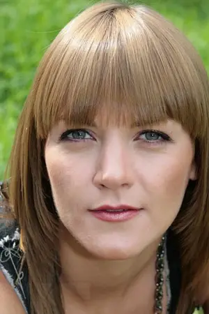 Анна Уколова