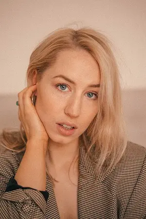 Izzy Stevens