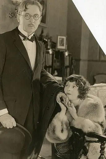 The Narrow Street (1925)
